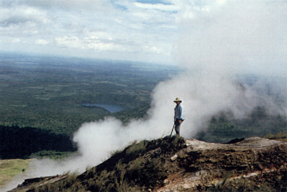 Geologist, El Hoyo, Nicaragua